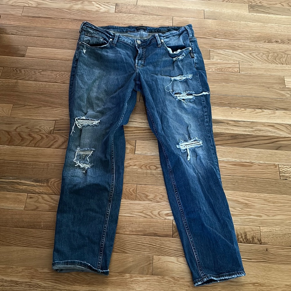Silver Jeans distressed boyfriend style size 18 jeans